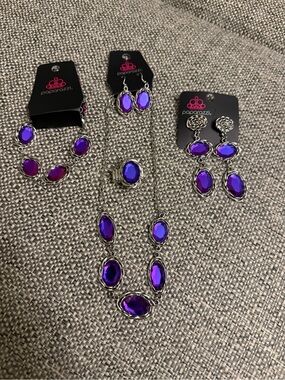 NWT Paparazzi Purple Oval Stone Necklace, Earrings & Ring Set